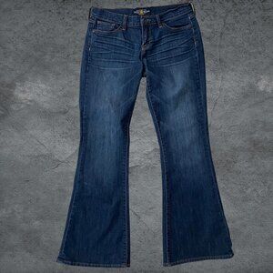 Lucky Brand Women's Jeans Charlie Flare Low Rise Stretch Blue Size 6 / 28